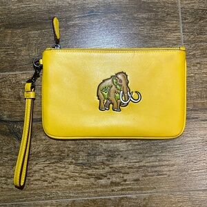 COACH clutch wooly mammont